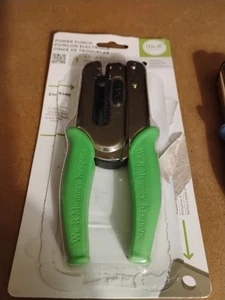 We R Memory Keepers ~ Power Punch ~ 1/4 Zoll Locher blauer oder grüner Griff - Bild 1 von 8