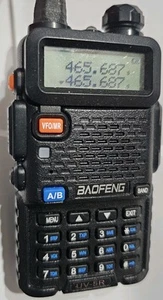 Baofeng UV-5R VHF/UHF Dual-Band 5W Portable Two-way Radio - Zdjęcie 1 z 5