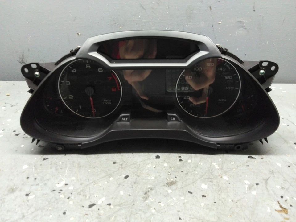 2009 2011 AUDI A4 QUATTRO - Instrument Cluster / Speedometer 8K0920980M - Изображение 1 из 4