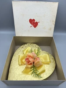 Vintage De Met's Yellow Rose Heart Shaped Valentine's Day Chocolate Candy Box - Picture 1 of 8