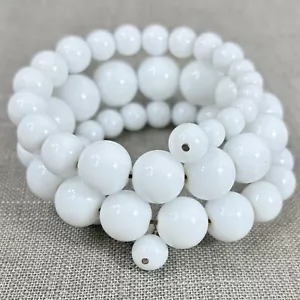 Costume Wrap Bracelet Chunky Glossy Smooth White Lucite Graduated Beaded Vintage - Picture 1 of 11
