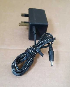 AKAI MP-X52 DC 6V = 550mA AC/DC Adapter - Schwarz - Bild 1 von 3