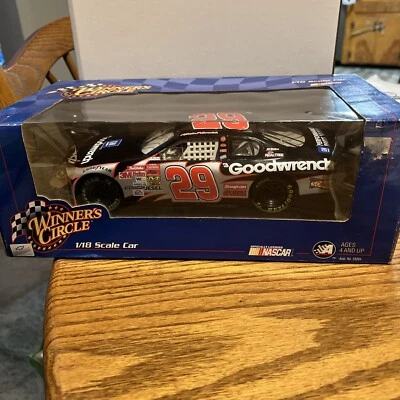 NASCAR 2003 WINNERS CIRCLE 1/18 SCALE BLACK CAR #29 KEVIN HARVICK No 21451 0001 - Image 1 of 4
