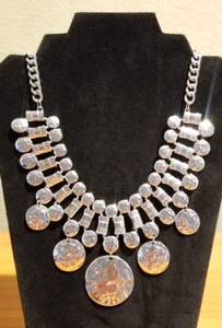 **New Stunning Big Designer Statement Silver Tone Hammered Textured Necklace** - Picture 1 of 7