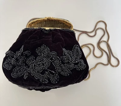 La Regale Vtg Black Velvet And Beads Small Evening Bag With Gold Strap - Image 1 of 4