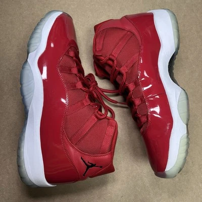 Talla 13 - Air Jordan 11 Retro Alto Ganar Como '96 VNDS Foto 1 de 4