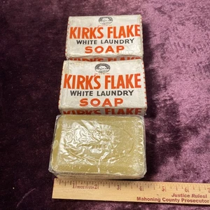 Menge 2 Vintage Kirk’s Flake weiße Waschseifenstangen PLUS Eisenkrautseife J292 - Bild 1 von 19