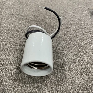 LEVITON 8756-J PORCELAIN LAMPHOLDER 1500W 600VAC - Picture 1 of 8