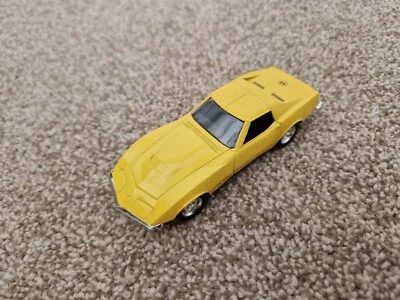 CORGI SOLIDO 1/43 CLASSIC 1966 CHEVROLET CORVETTE DIECAST MODEL CAR - Image 1 of 3