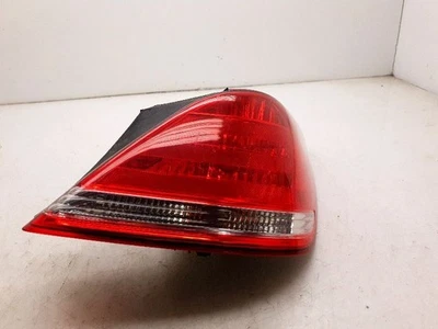 05-07 TOYOTA AVALON СО СТОРОНЫ ВОДИТЕЛЯ ЛЕВЫЙ ЗАДНИЙ ФОНАРЬ  - Изображение 1 из 4