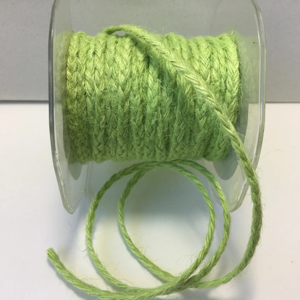 Cinta trenzada de yute de 3 mm - May Arts - STT46 - verde claro - 6 yardas Foto 1 de 1
