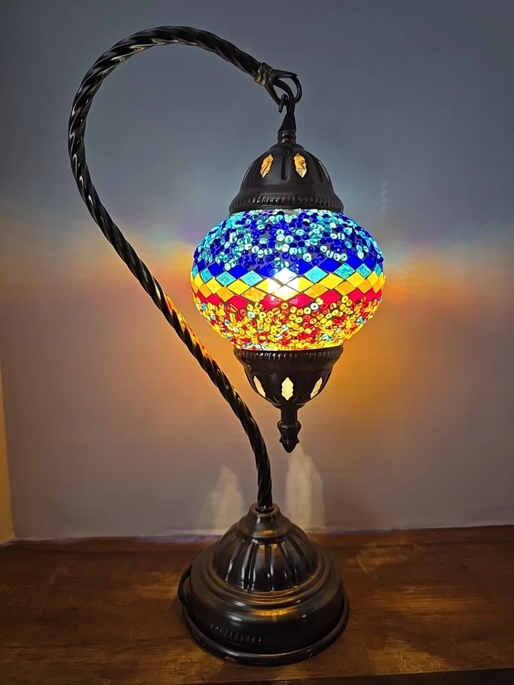Lámpara de mosaico turca marroquí de vidrio colorido hecha a mano mesa escritorio luz bombilla gratis Foto 1 de 3