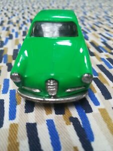 voiture miniature Alfa Romeo Giulietta sprint 1300 Norev collection 1/43e