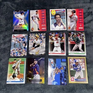 1994-2021 all rookie cards ! manny, chipper and much more ! invest now - Picture 1 of 2