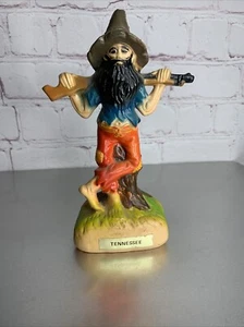 Estatua de plástico Hillbilly de colección gnomo barba rifle Tennessee Hong Kong - Imagen 1 de 8