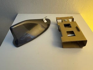 Cubierta antena radio - Toyota Camry V70 2017-2024 (86077-33030-A1) - Imagen 1 de 2