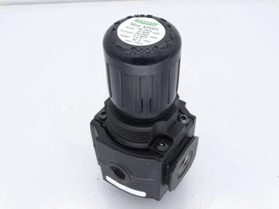 GRAINGER 4ZM20 AIR PRESSURE REGULATOR - Image 1 of 3