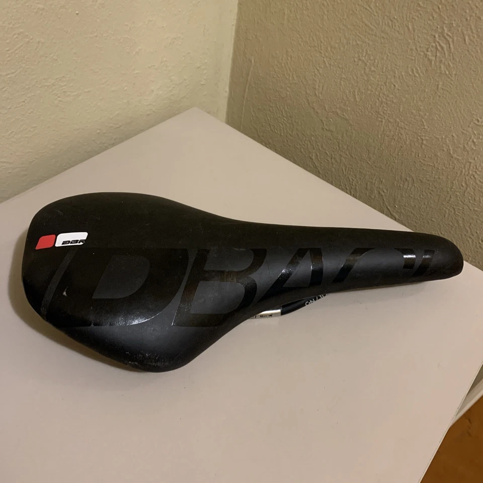 SILLÍN ASIENTO CONFORT BICICLETA CARRETERA DBR DIAMANTE RESPALDO CARRERAS DBR PARA HOMBRE 290 MM X 130 MM Foto 1 de 3