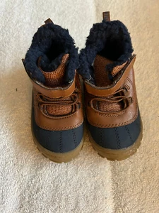 New, Garanimals Toddler Boy Brown Outdoor Hiking Lined Upper Boots ,Size 6 - Picture 1 of 4