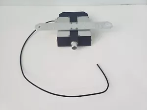 Nikon NSR-S204B Step-and-Repeat Scanning System - Picture 1 of 8