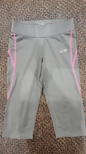Champion Girls Gray/Pink Size Medium Cropped Leggings NWOT and Super Cute! - Picture 1 of 8
