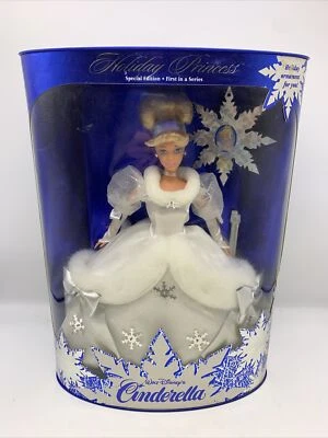 复古 1996 年迪士尼童话灰姑娘假日公主芭比娃娃 16090 未拆封 — 第 1/4 张图片