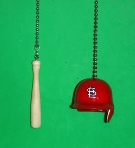 SAINT LOUIS CARDINALS DECKENVENTILATOR ZUGKETTEN SET HELM & BASEBALLSCHLÄGER ST LOUIS - Bild 1 von 3