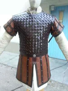 costume medievale in pelle pettorale medievale armatura vichinga SCA & LARP - Foto 1 di 3