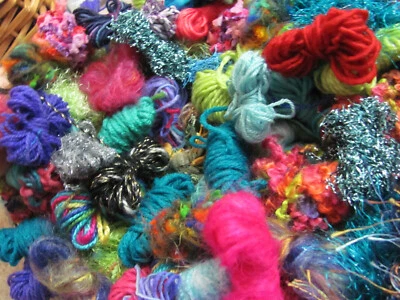 25 Mixed Yarn Fiber Scraps Pieces Bundles *No duplicates* Colorful Novelty Wool