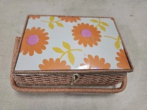 Vintage Flower Power Retro Peach Sewing Basket Box w/ Extras - Picture 1 of 8