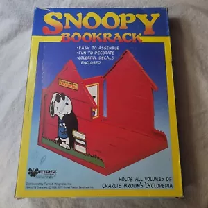 1971 Snoopy Bookrack Replacement Right Wall Piece NEW - Picture 1 of 3
