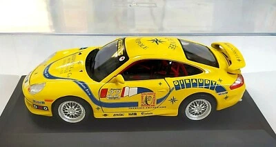 BURAGO USATO 1:18 AUTO METALLO E PLASTICA PORSCHE 911 GT3 SUPER CUP GIALLO +TECA - Immagine 1 di 4