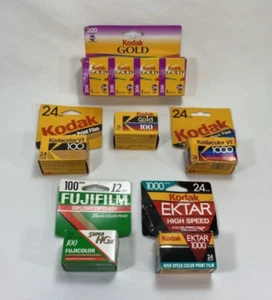(9 rotoli, 200+ Exp) Pellicola 35 mm inutilizzata, scaduta - Kodak & Fujifilm - anni 80/90/00 - Foto 1 di 8