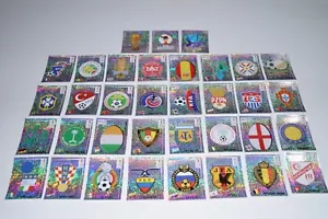 PANINI Japan & Korea 2002 WM WC 02 - Alle 35 Wappen/shiny badges Sticker Neu/new - Bild 1 von 1
