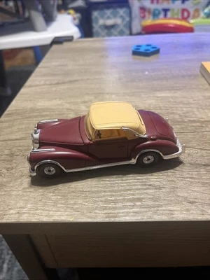 Vintage Corgi Mercedes-Benz 300 S Die Cast Car Red With Top - Image 1 of 4