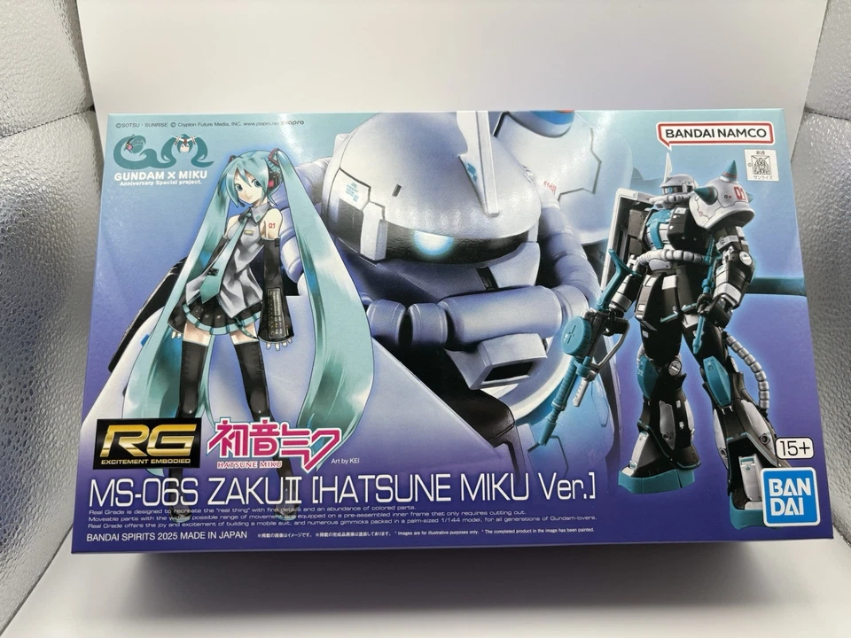 Bandai RG 1/144 Zaku II MS-06S Hatsune Miku Ver. Model Kit NEW US SELLER - Image 1 of 2