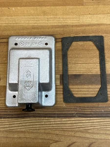 Cubierta de interruptor de caja de salida Crouse-Hinds DS128 con junta - Imagen 1 de 3