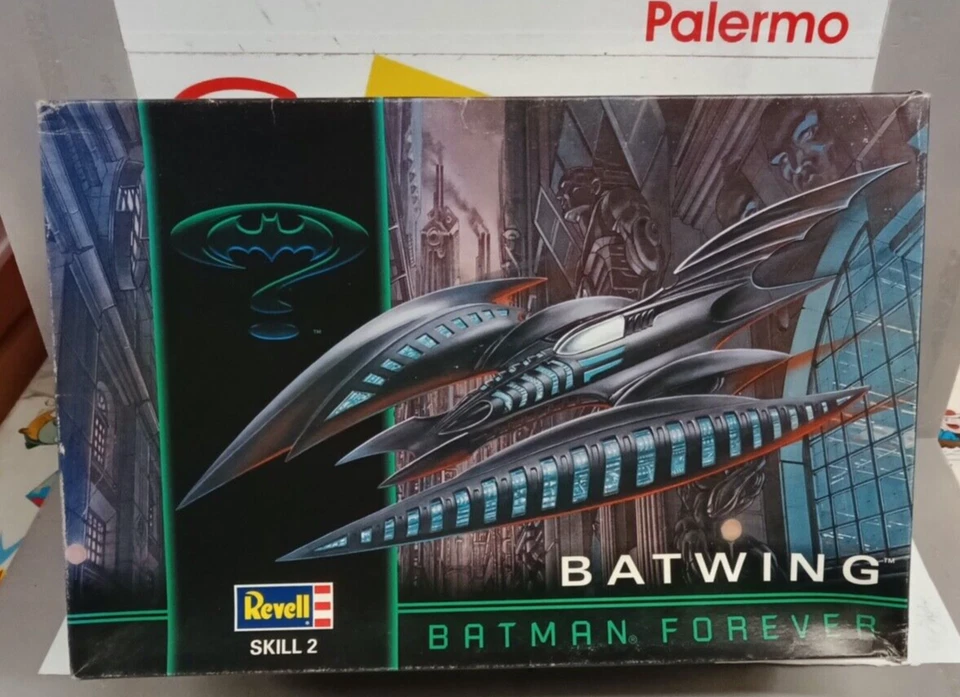 REVELL 1/32 BATWING BATMAN FOREVER 6721 - Immagine 1 di 2
