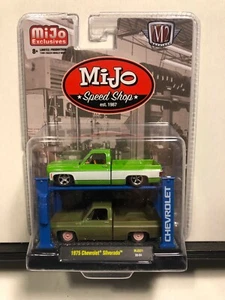 1/64 M2 AUTO LIFTS 2 CAR 1975 CHEVROLET C10 SILVERADO GREEN & WHITE & GREEN MIJO - Picture 1 of 2