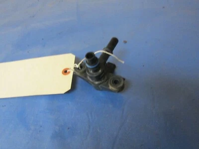 Válvula de purga 2016 Ford Edge Vaper Canister P/N AU5A9G866AB - Imagem 1 de 4