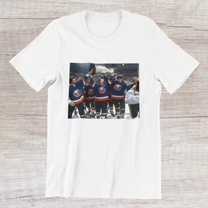 NHL 1979 - 80 New York Islanders Dennis Potvin With Stanley Printed T Shirt NWOT - Picture 1 of 4
