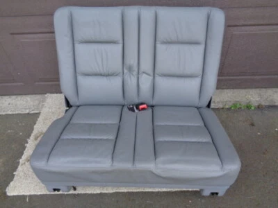 Сиденье 02 Mercedes W463 G500 G55, левое заднее, серое - Изображение 1 из 4