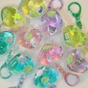 Sanrio Glücksklee Wasser schwimmender Schlüsselanhänger Anhänger Schlüsselring Blindbox, zufällig - 1ea - Bild 1 von 8