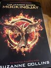 Hunger Games Mockingjay par Suzanne Collins - livre de poche 