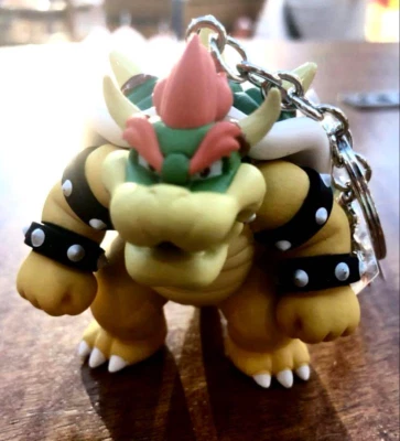 Super Mario Bowser Figur Schlüsselanhänger Nintendo World UNIVERSAL STUDIOS J... - Bild 1 von 4