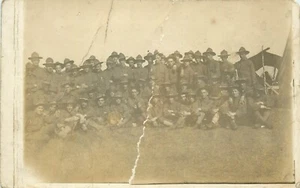Postal del pelotón del grupo de soldados de la Primera Guerra Mundial RPPC - Imagen 1 de 2