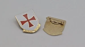 Knights Templar Shield Collectors Hard Enamel Pin Badge Knight Templar Patriotic - Picture 1 of 1