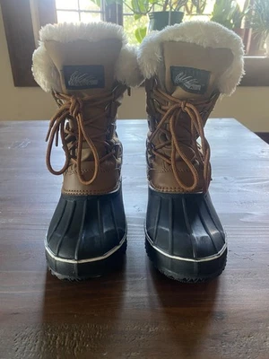 Botas de invierno para mujer Itasca talla 6 forradas de piel sintética Foto 1 de 3