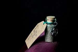 Sporcizia cimitero - Wicca, pagano, stregoneria, ciondolo, altare, voodoo, stregone, protezione - Foto 1 di 2