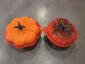 Le Creuset Gemüse Mini Cocotte Tomate & Kürbis 2er Set 300ml - Bild 1 von 9
